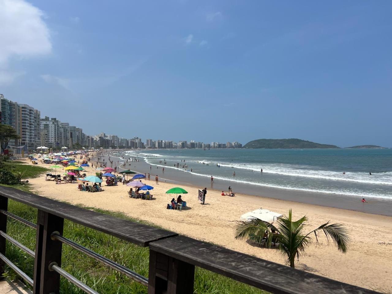 Apt 3Q Luxo Com Ar E Jacuzzi Na Beira Mar Guarapari Εξωτερικό φωτογραφία